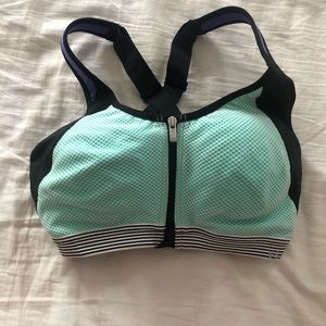 Victoria Secret Sports Bra